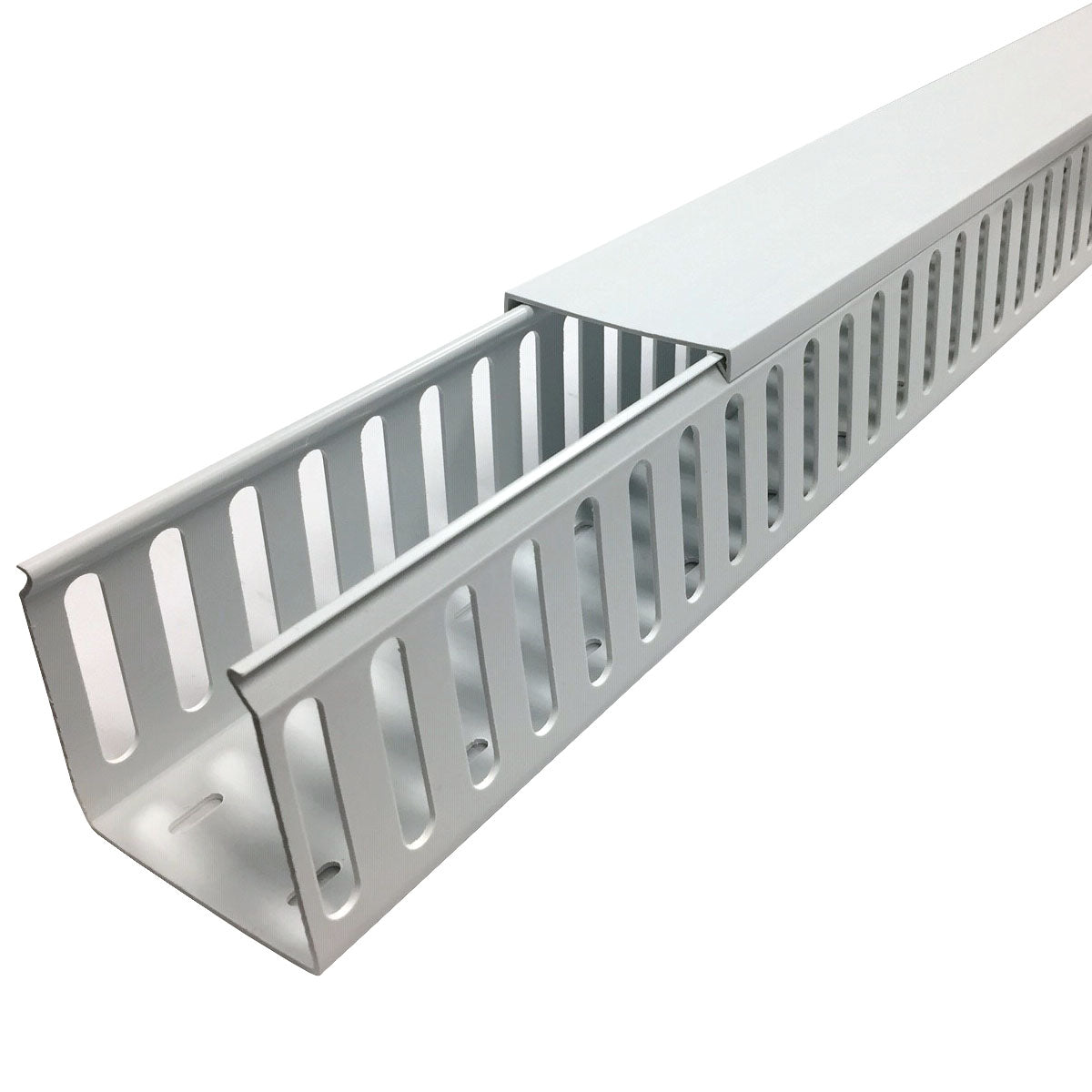 Canaleta para Cables con Ranura Cerrada